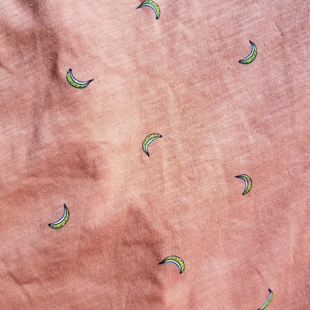 Banana Print Juniors Tee - Picture 2 of 4